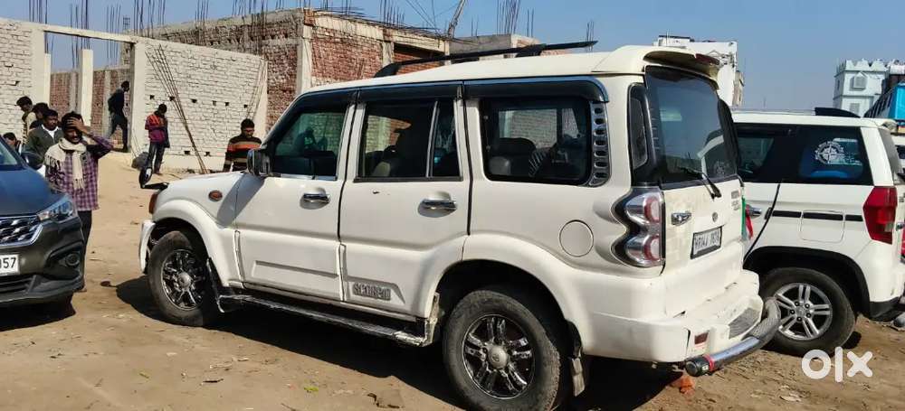 Mahindra Scorpio 2013 Diesel Manual