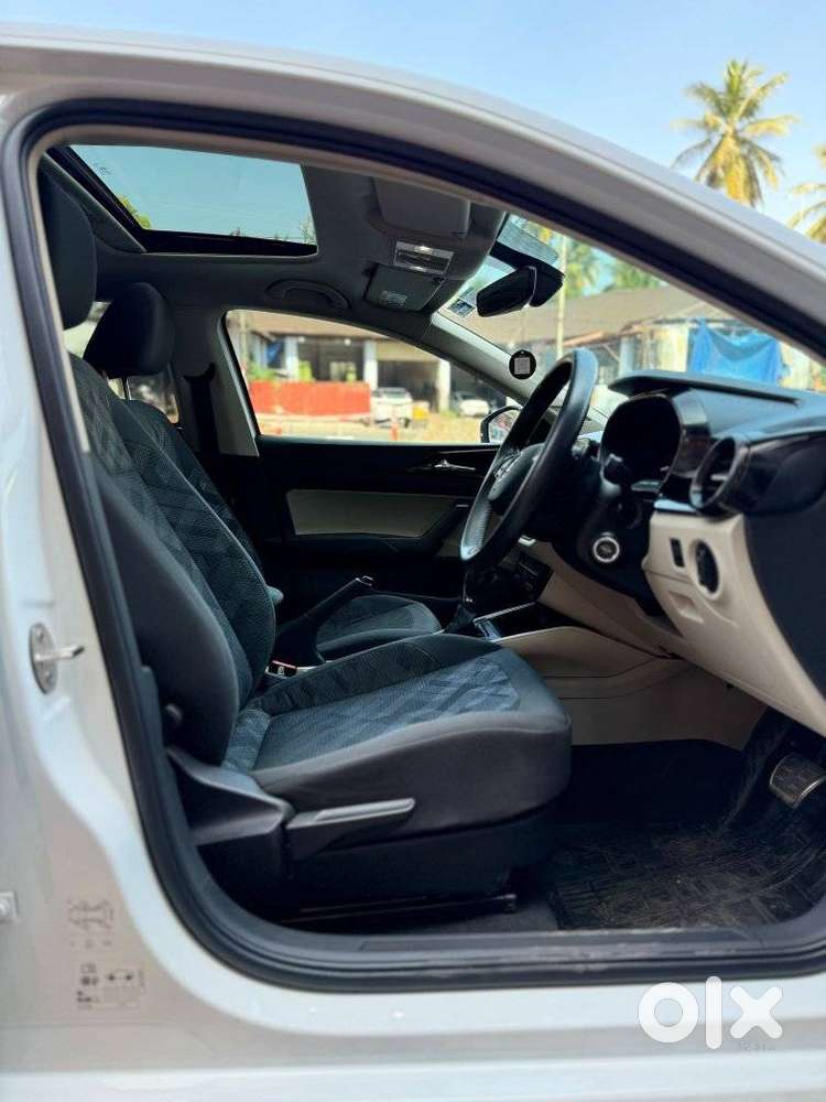 Skoda Slavia 1.0 Ambition Tsi At, 2025, Petrol
