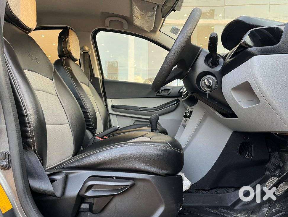 Tata Tiago 1.05 Revotorq Xt, 2023, Petrol