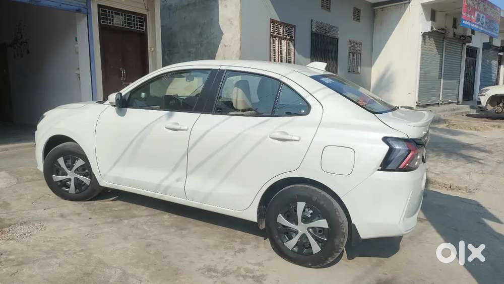Maruti Suzuki Dzire 1.2 Vxi 2025