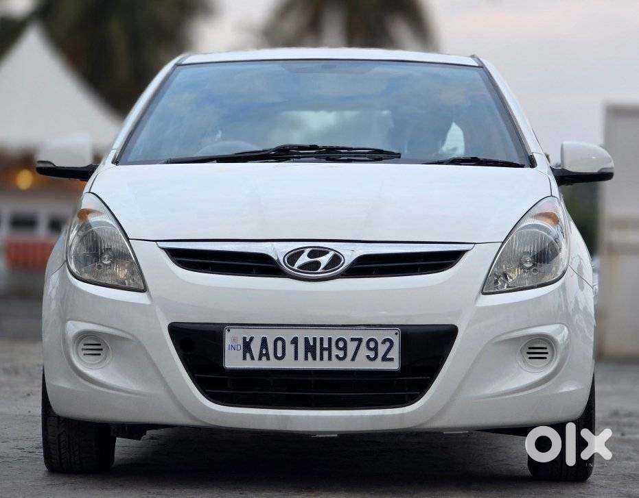 Hyundai I20 2010-2012 1.2 Sportz, 2011, Petrol
