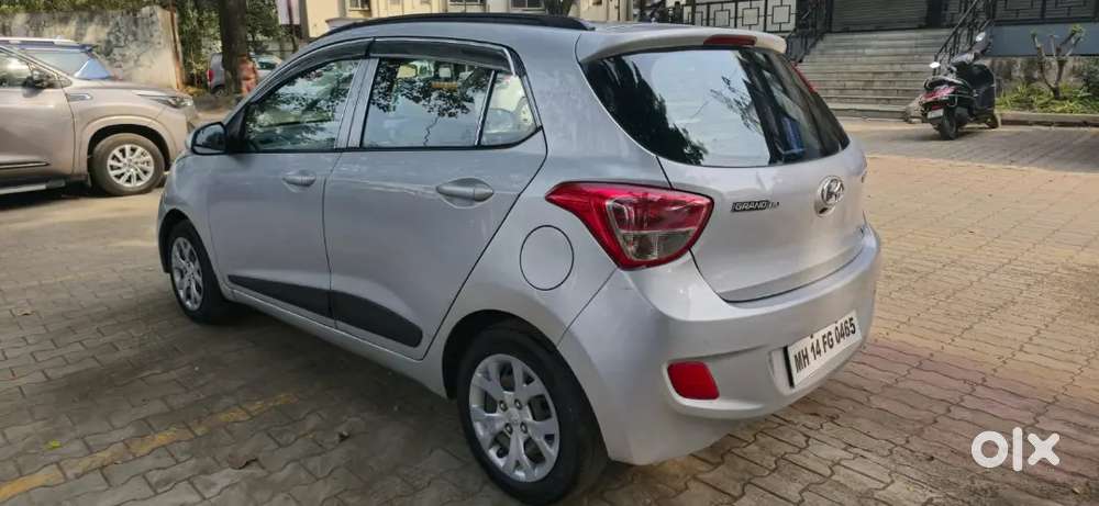 Hyundai Grand I10 Sportz 2015 Petrol 70000 Km Driven