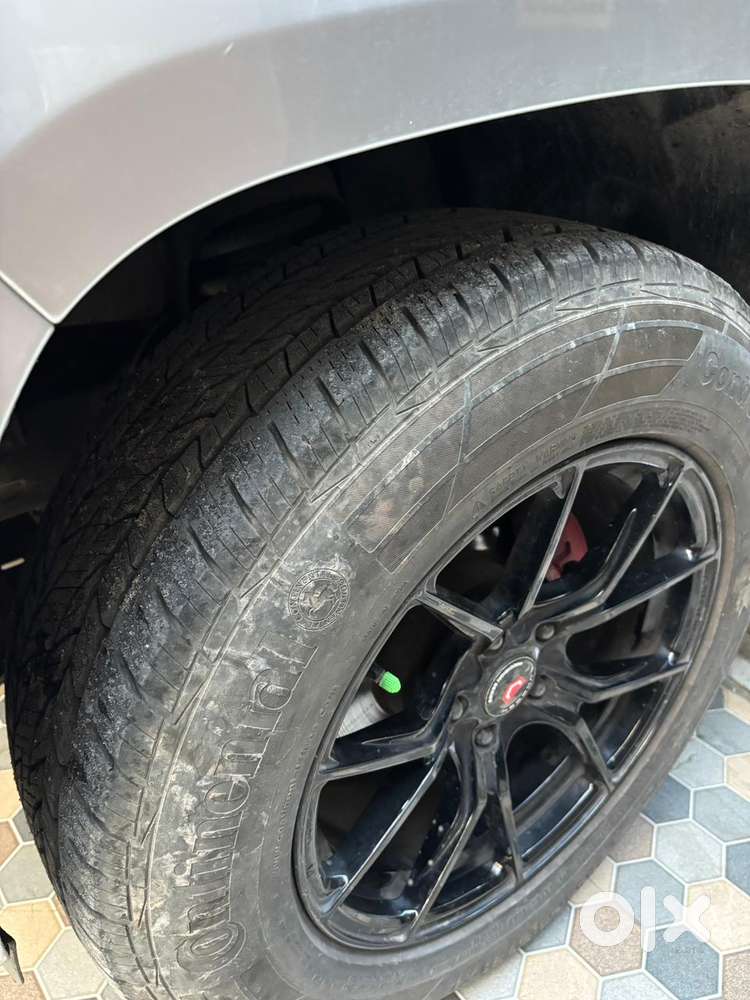 Mahindra Tuv 300 T8, 2017, Diesel