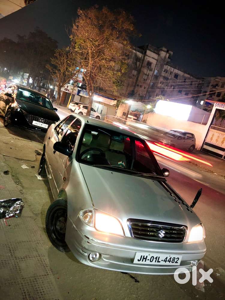 Maruti Esteem Petrol 2005