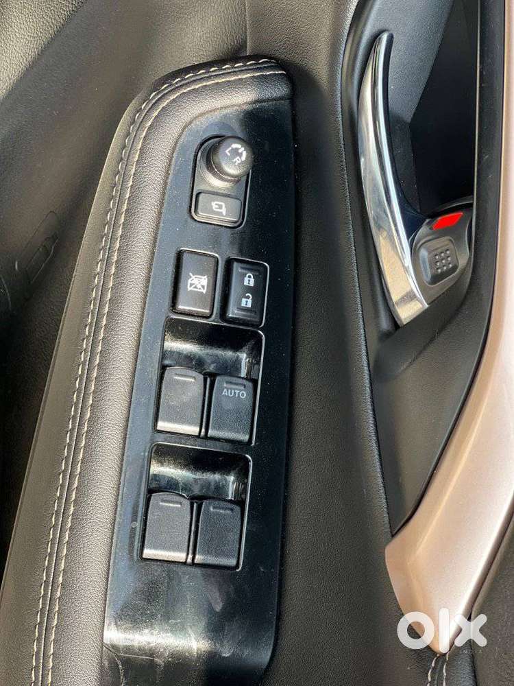 Maruti Suzuki Grand Vitara 1.5 Alpha Plus Dual Tone Intelligent Hybr..
