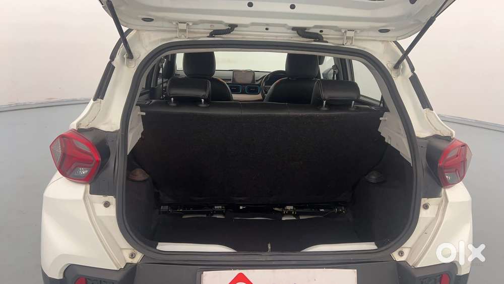 Tata Punch 1.2 Revotron Creative Amt Dual Tone, 2022, Petrol