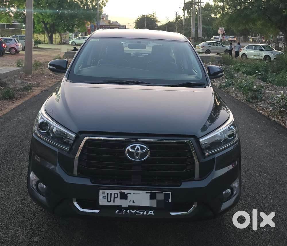 Toyota Innova Crysta 2.4 V, 2016, Diesel