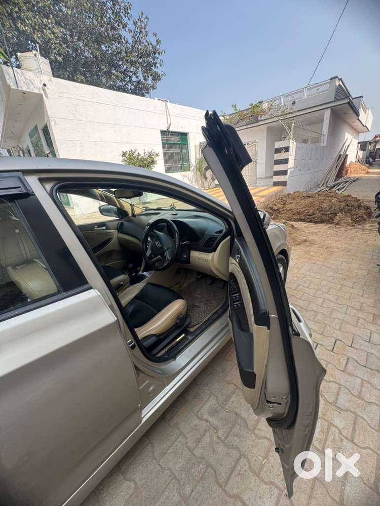 Hyundai Fluidic Verna 2012 Diesel 195000 Km Driven