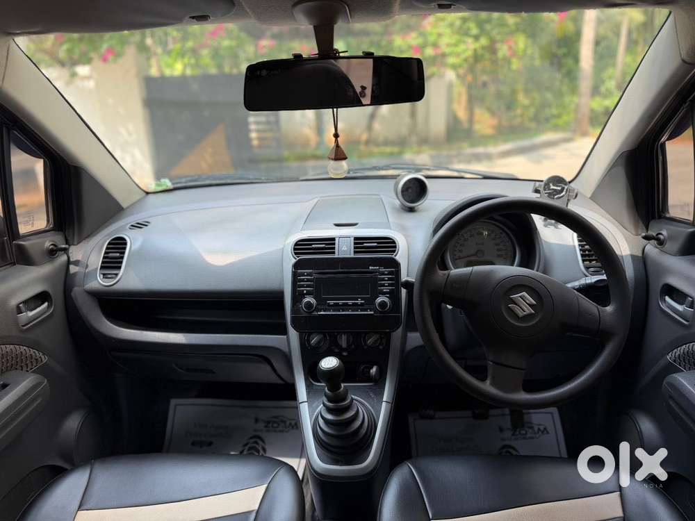 Maruti Suzuki Ritz Vxi, 2012, Petrol