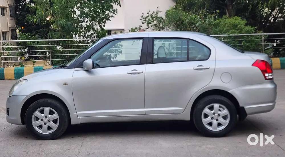 Maruti Dzire 1.2 Zxi Petrol 2011