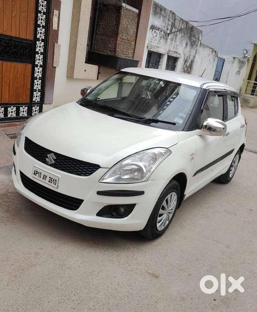 Maruti Suzuki Swift Lxi Optional-o, 2011, Petrol