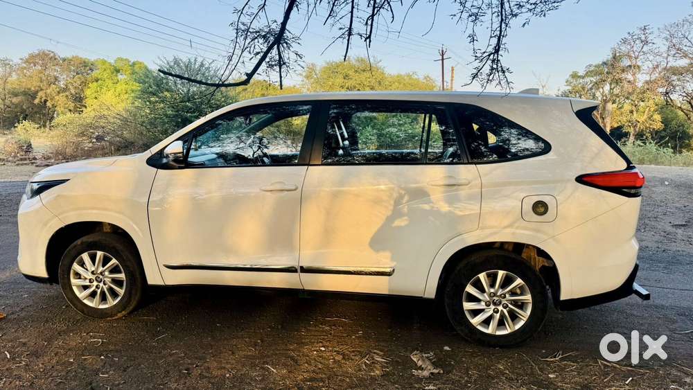 Toyota Innova Hycross 2.0 Gx 7 Str, 2024, Petrol
