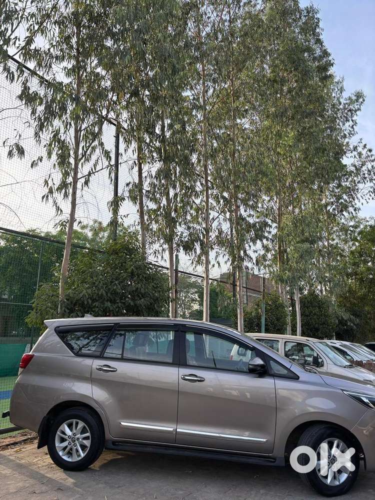 Toyota Innova Crysta 2019