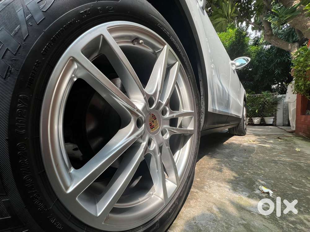 Porsche Cayenne Platinum Edition, 2022, Petrol