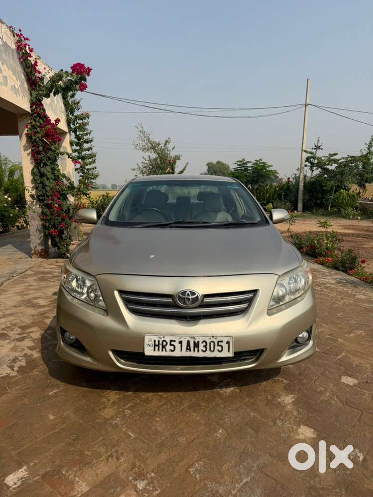 Toyota Corolla Altis 2011