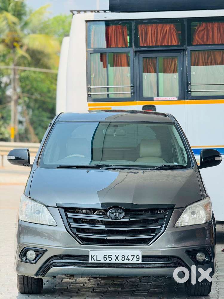 Toyota Innova 2.5 V 7 Str, 2012, Diesel