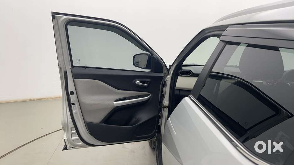 Nissan Magnite Xv Turbo, 2022, Petrol