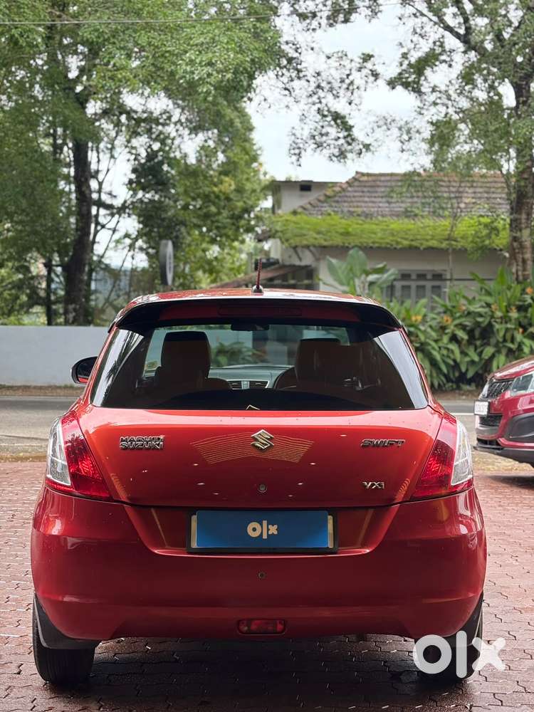Maruti Suzuki Swift Vxi Optional, 2014, Petrol