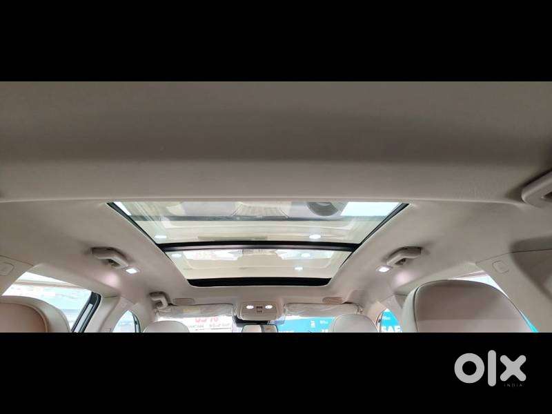 Mahindra Xuv700 2.0 Ax 7 Petrol At Str, 2023, Petrol