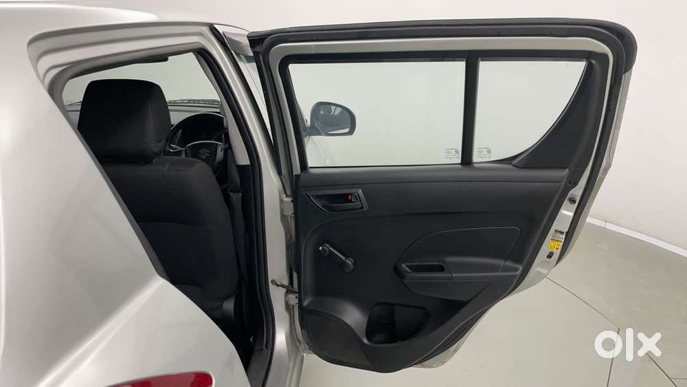 Maruti Suzuki Swift 1.2 Lxi (o), 2016, Petrol