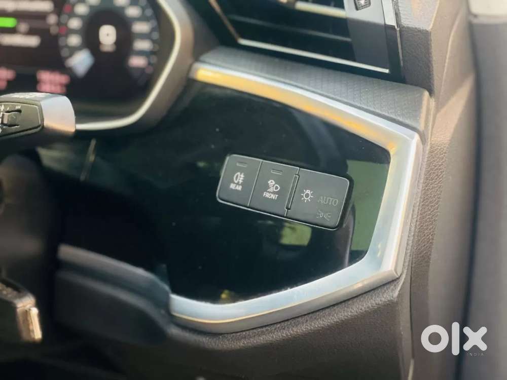 Audi Q3 40 Tfsi Premium Plus, 2024, Petrol