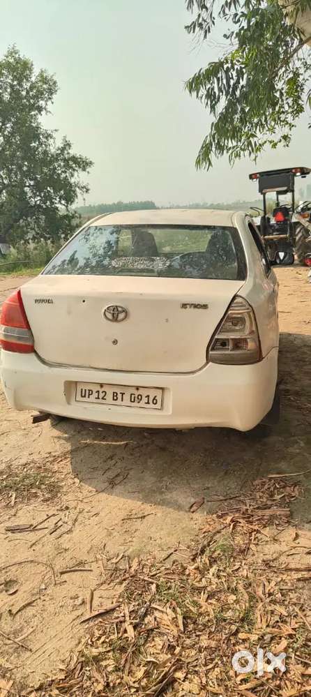 Toyota Etios 2012 Cng & Hybrids 300000 Km Driven