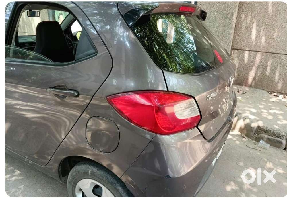 Tata Tiago Xt Rhythm 2018 (21k Kms Driven,brown) Is Pristine Condition