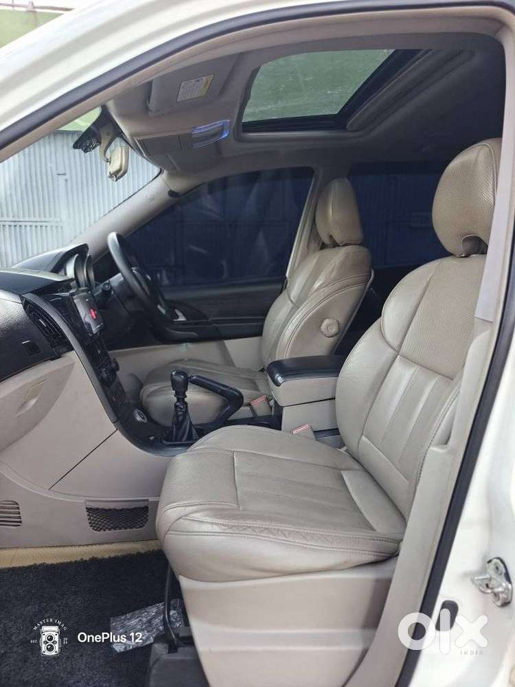 Mahindra Xuv500 2.2 W10 Sportz Edition Mt, 2017, Diesel