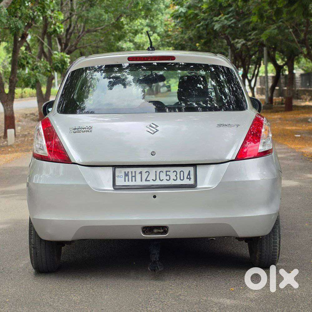 Maruti Suzuki Swift Vxi With Abs, 2012, Petrol