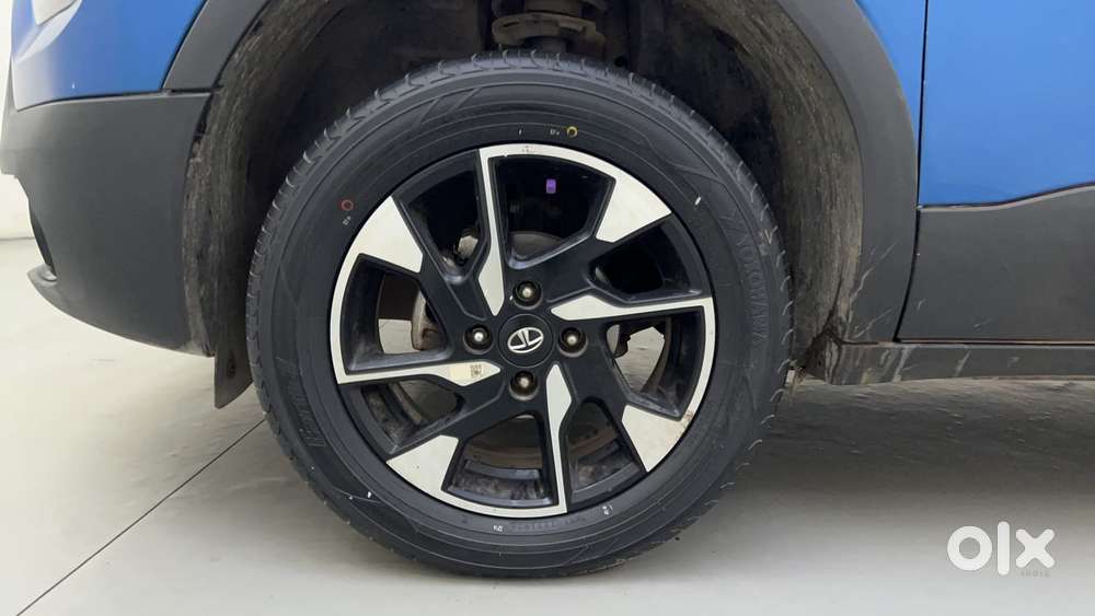 Tata Punch 1.2 Revotron Creative Dual Tone, 2022, Petrol