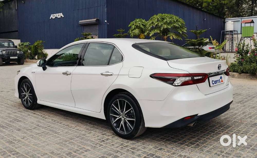 Toyota Camry Hybrid, 2024, Petrol