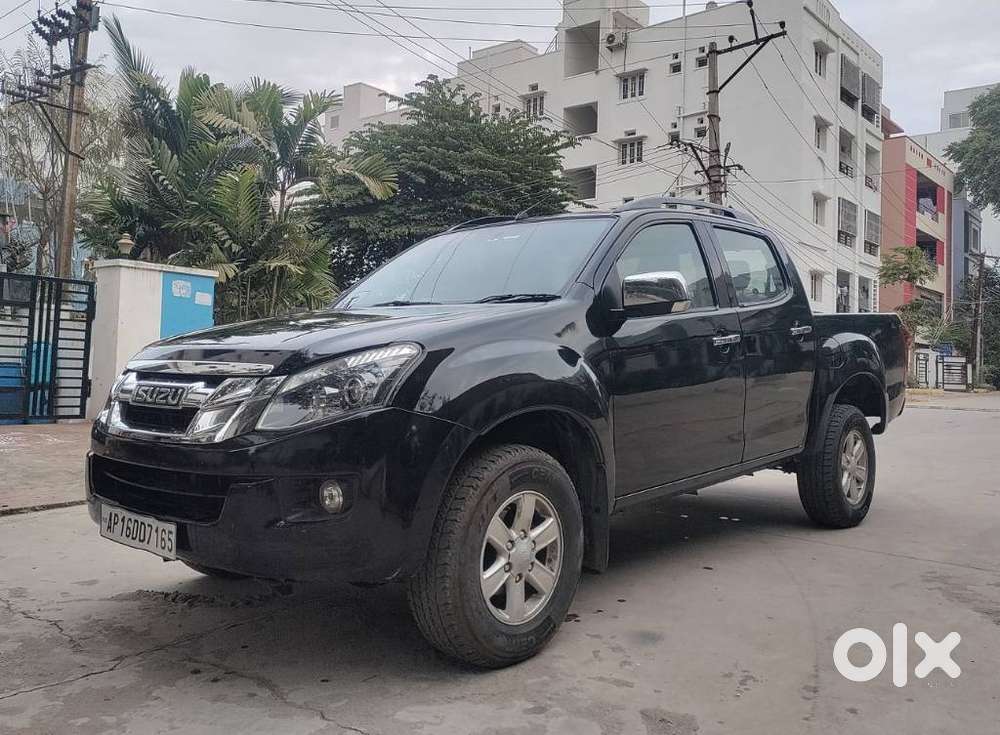 Isuzu V-cross Z Prestige 4x4 Mt, 2017, Diesel