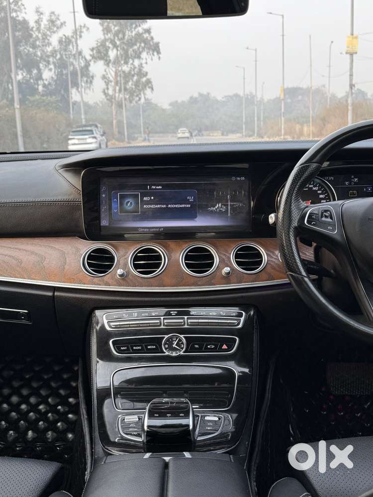 Mercedes-benz E-class 200 Elegance, 2018, Petrol