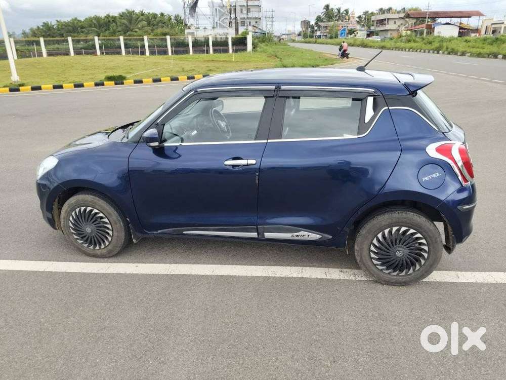 Maruti Suzuki Swift Vxi Optional, 2022, Petrol