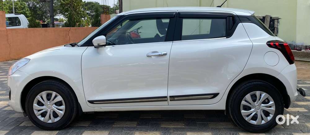 Maruti Suzuki Swift Amt Vxi, 2021, Petrol