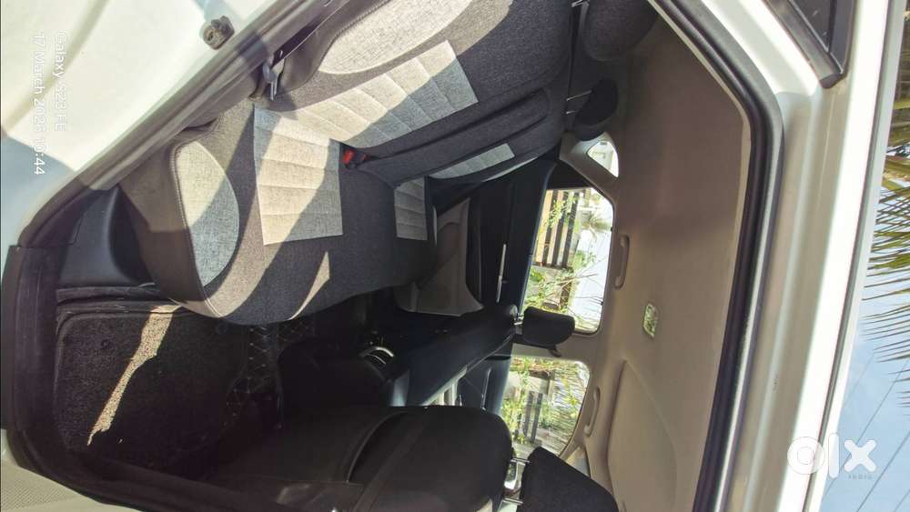 Extremely Well Maintained Kia Sonet Htx