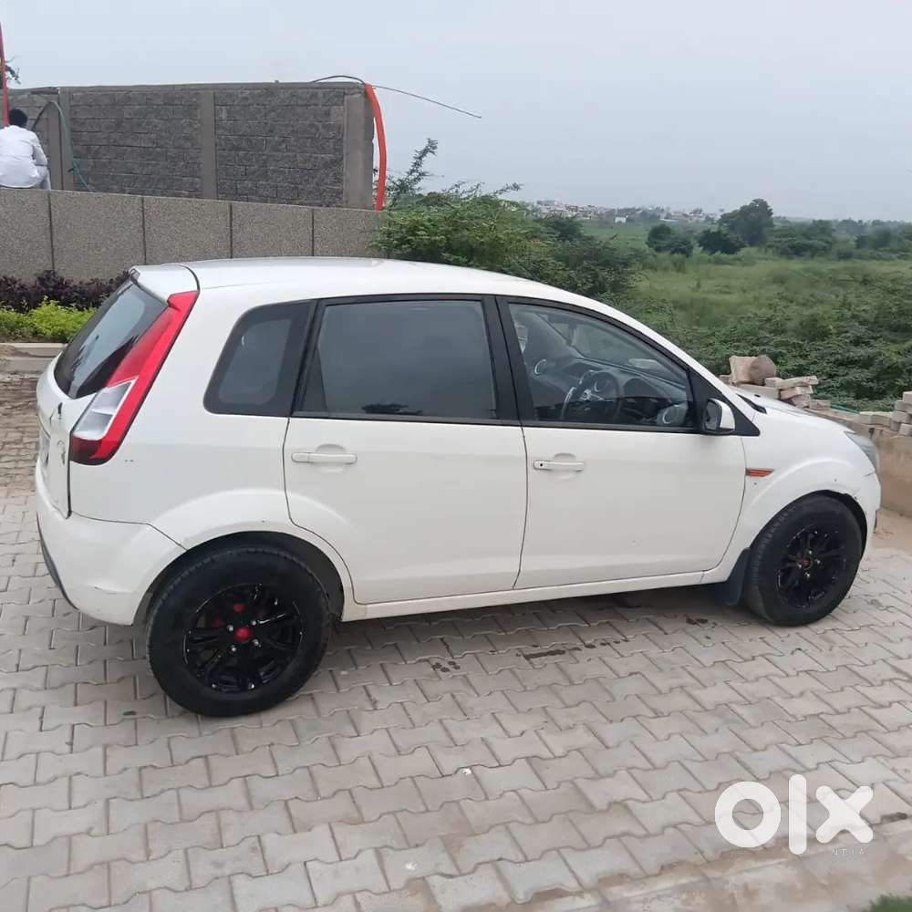 Ford Figo Diesel Zxi 2012 Last Month Almost 13 Model, New Tire