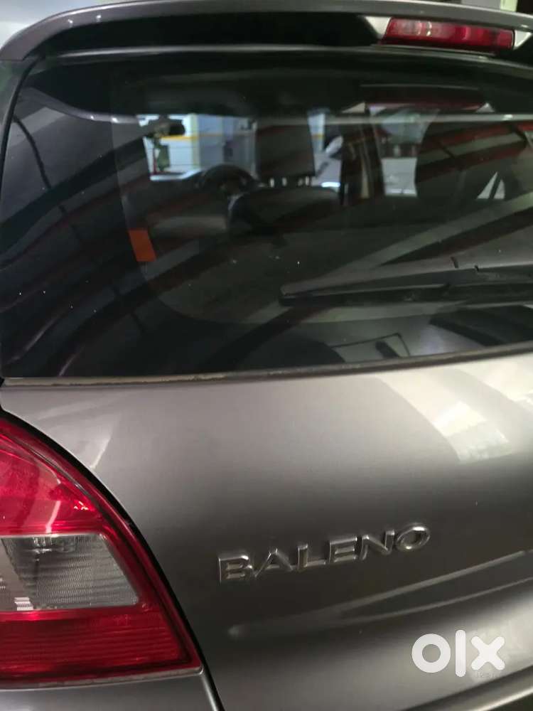 Suzuki Baleno Manual Delta  2018 Driven  43400 Km Silver. Hr 26 Number