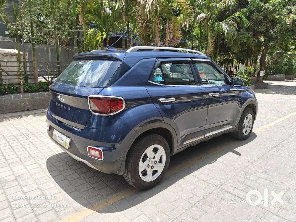 Hyundai Venue 1.2 S Plus, 2021, Petrol