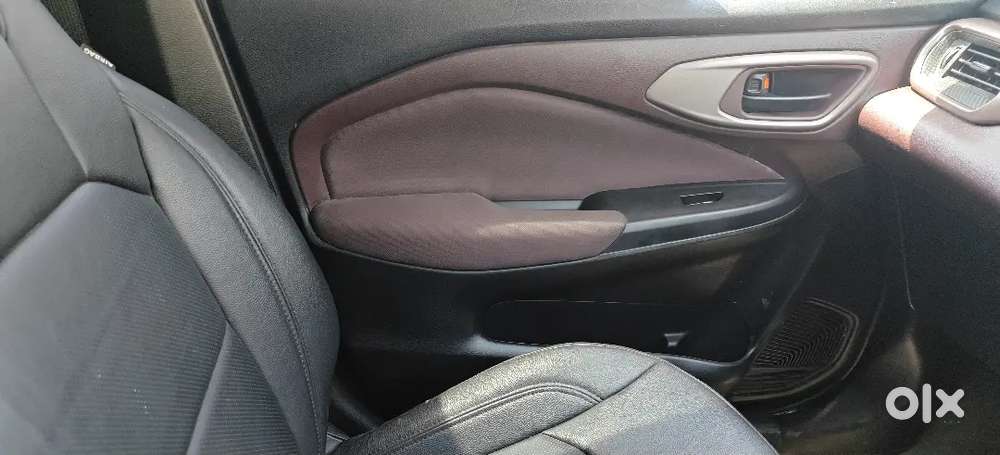 Maruti Suzuki Fronx 2025 Petrol 8916 Km Driven