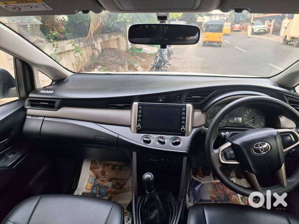 Toyota Innova Crysta 2.4 G Mt, 2025, Diesel