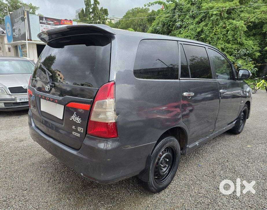 Toyota Innova 2.5 G (diesel) 7 Seater, 2011, Diesel