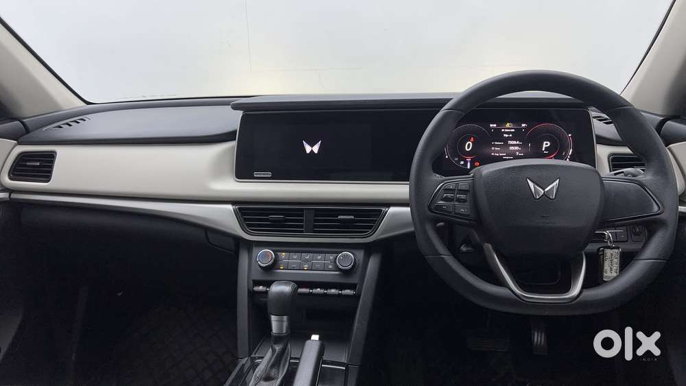Mahindra Xuv700 2.2 Ax 5 Diesel At 7 Str, 2023, Diesel