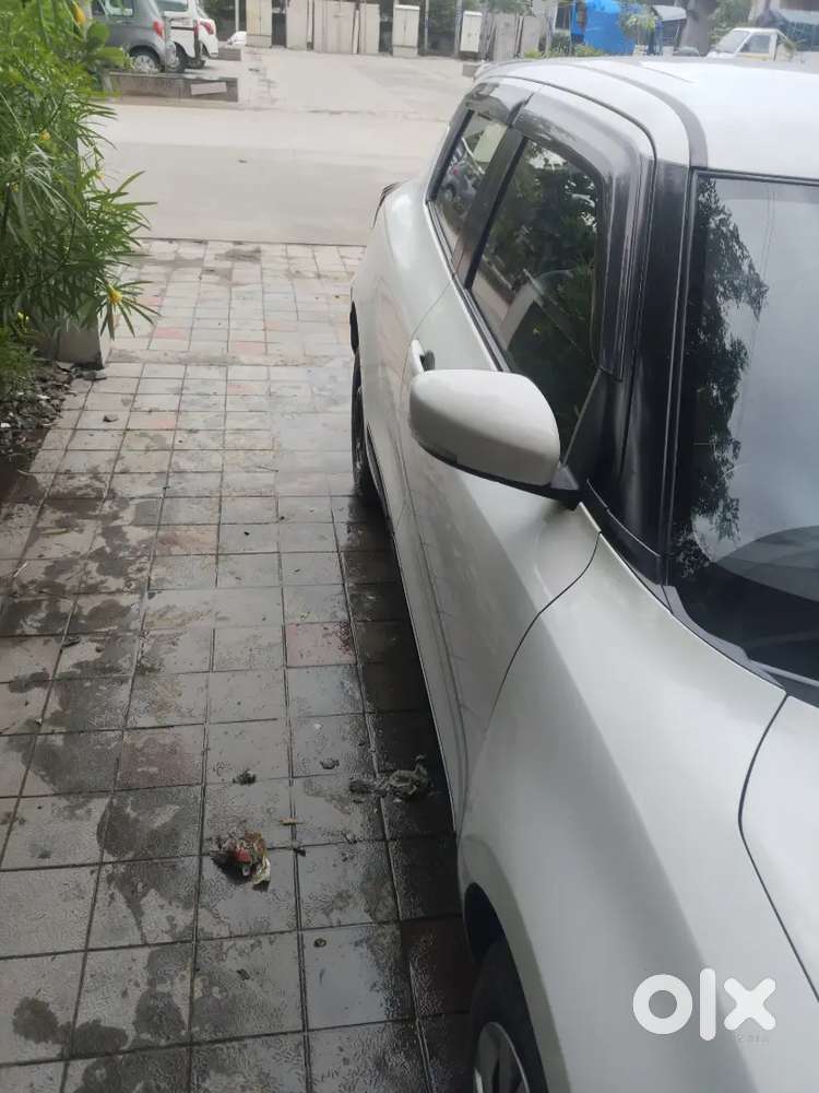 Maruti Suzuki Swift Vxi 2018