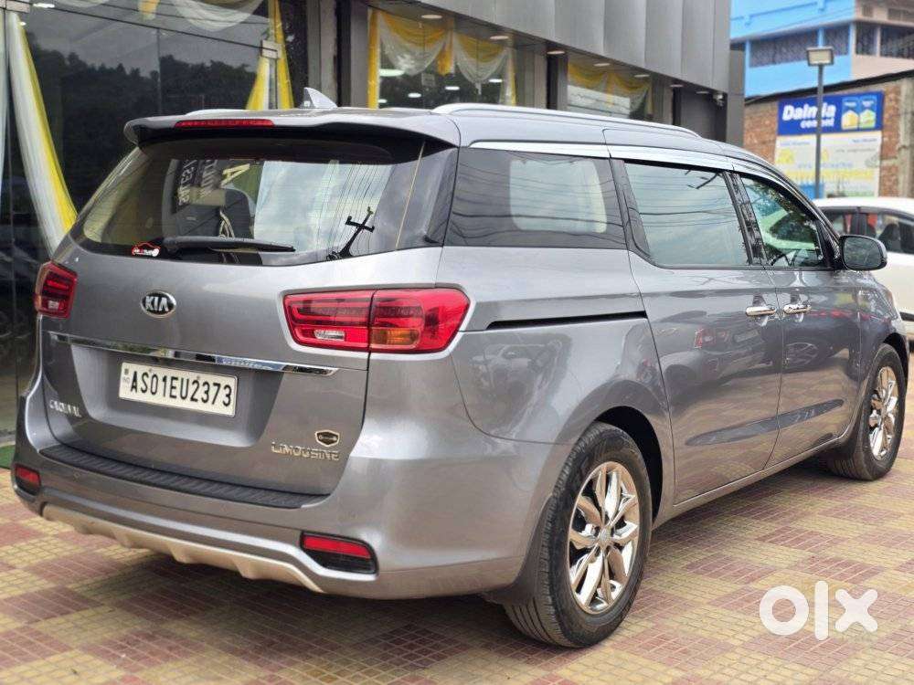 Kia Carnival Limousine, 2021, Diesel
