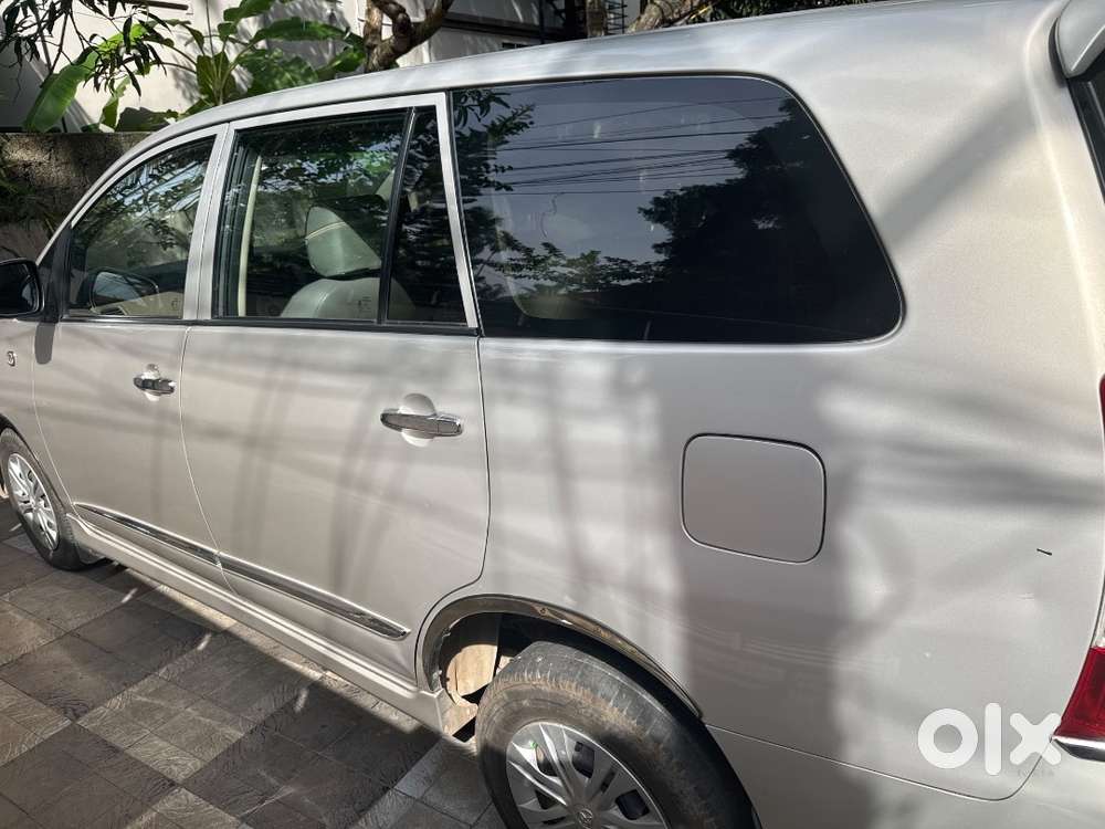Only One Owner , Car Is Been Well Maintained And Full Service History