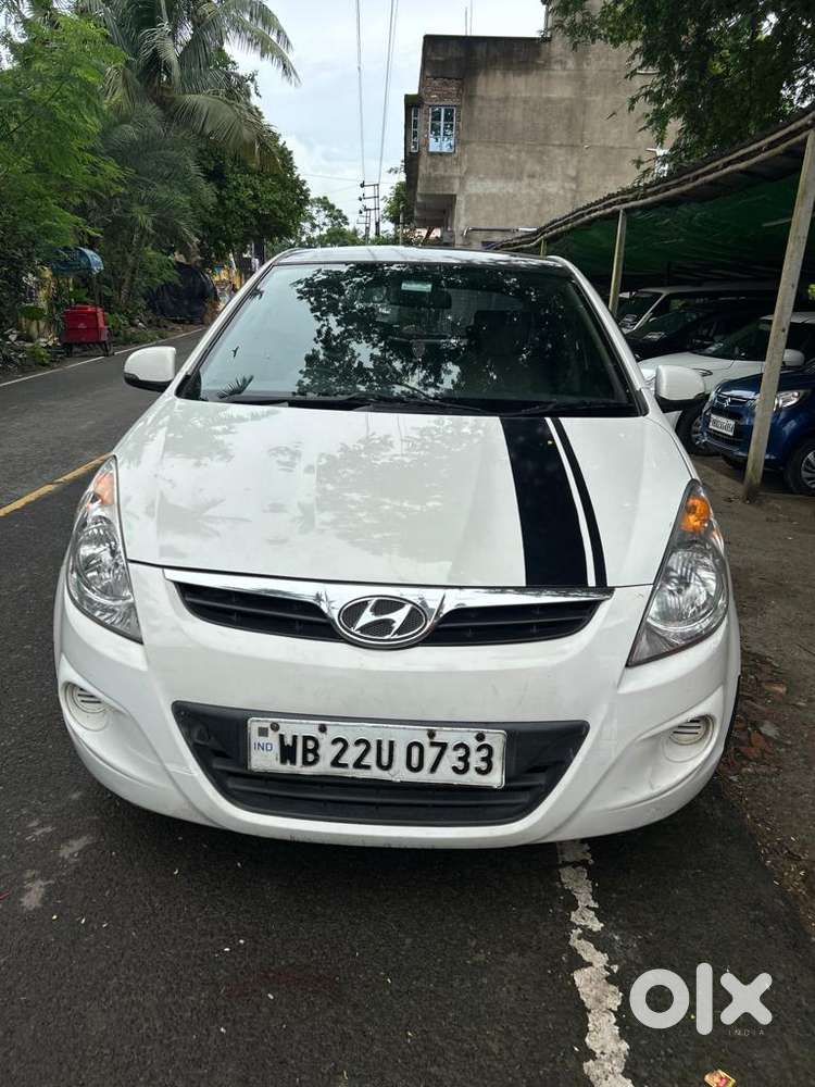 Hyundai I20 Sportz At 1.4, 2012, Petrol