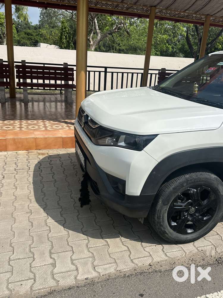 Maruti Suzuki Brezza 1.5 Vxi Smart Hybrid, 2023, Petrol