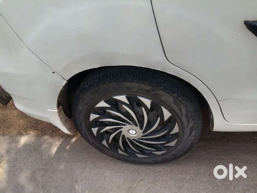 Maruti Suzuki Ertiga 2015 Diesel 96000 Km Driven