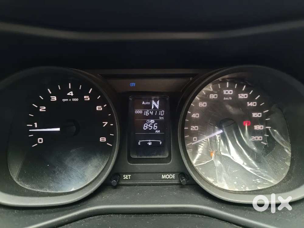 Tata Nexon Petrol (automatic) 2018